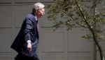 Fostul consilier al securității naționale a lui Trump, John Bolton, a fost pus sub acuzare.

Sau:

Fostul sfătuitor pentru securitate națională al fostului președinte american Trump, John Bolton, a fost trimis în judecată.

Sau:

John Bolton, consilierul pentru securitate națională al administrației Trump, a fost acuzat oficial.