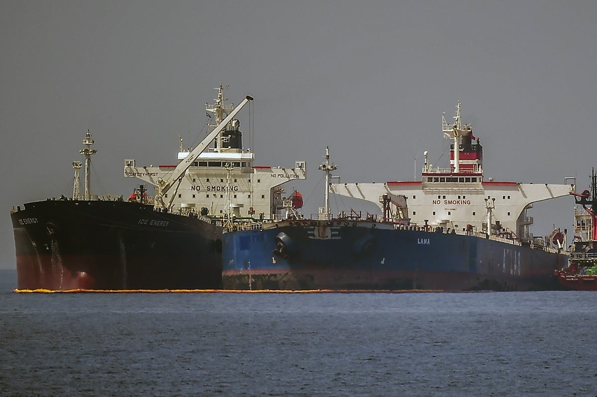 Comisia Europeană cere statelor membre ale UE să sprijine o declarație pentru verificarea păcurilor petroliere din „flota fantomă” a Rusieiea noastră”