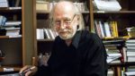 Titlul reformulat al postarii ar putea fi: “Noutati – Cultura – Scriitorul maghiar Krasznahorkai László castiga prestigiosul premiu Nobel pentru literatura”