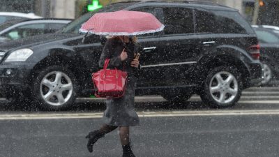 Vremea se înrăutățește: temperaturi scăzute, precipitații și cer acoperit în perioada următoare.