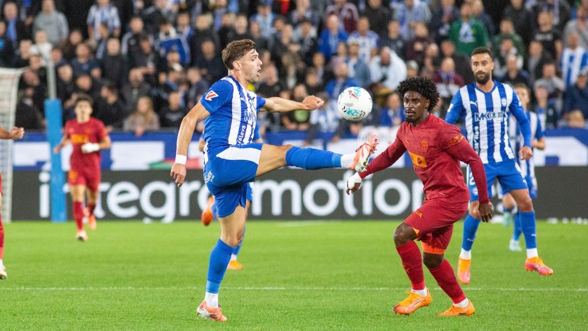 Iată o variantă reformulată a titlului: “Liga de fotbal electronic – Partida descendentă a Valenciei se încheie la egalitate, echipei nefiindu-i permisă ieșirea din impas (rezultat 0-0)”