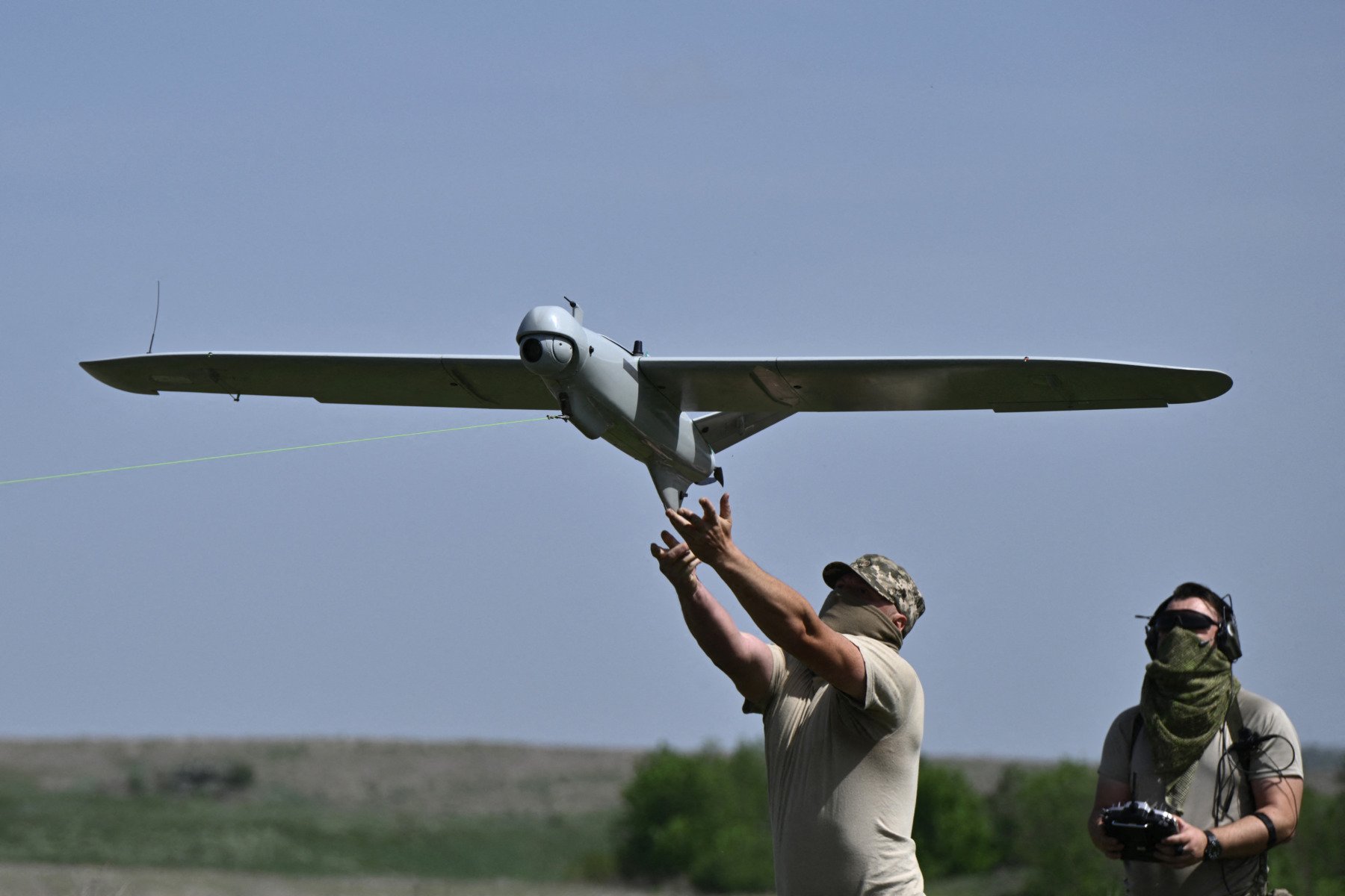România și Ucraina intenționează să înființeze un joint-venture pentru fabricarea de drone, cu sprijinul programului SAFE / Ministrul Ionuț Moșteanu: Ucraina a fost nevoită să inoveze rapid și este acum unul dintre liderii mondiali în acest sectorea noastră”