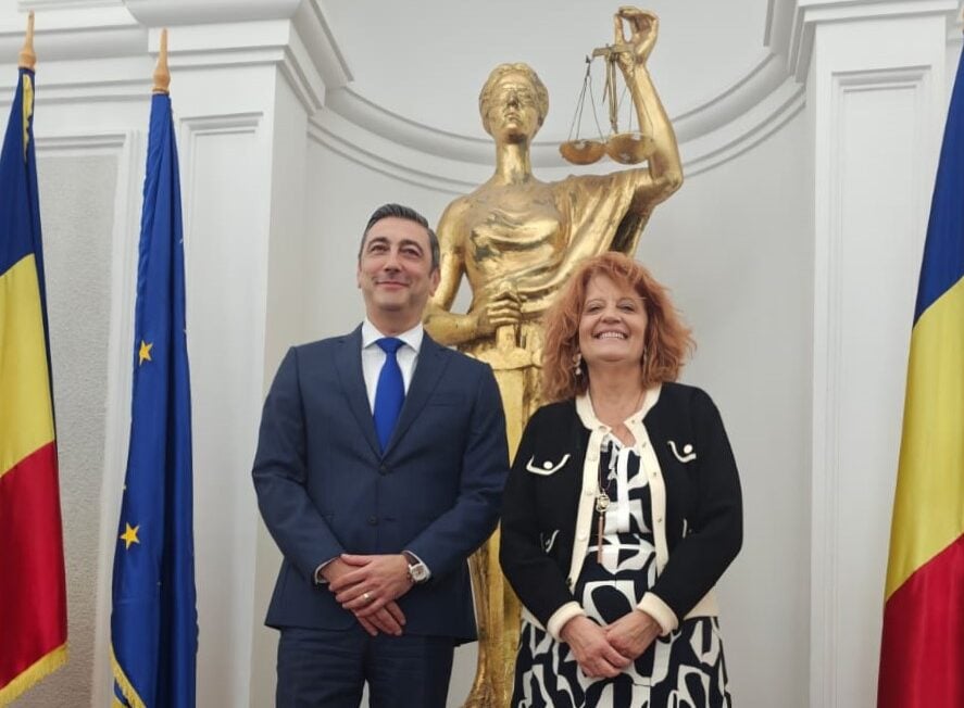 Franța exprimă recunoștință României pentru colaborarea în prinderea lui Mohamed Amra, cel mai căutat fugitive, și Procurorul General Alex Florența discută cu omologa sa franceză Laure Beccuauea noastră”