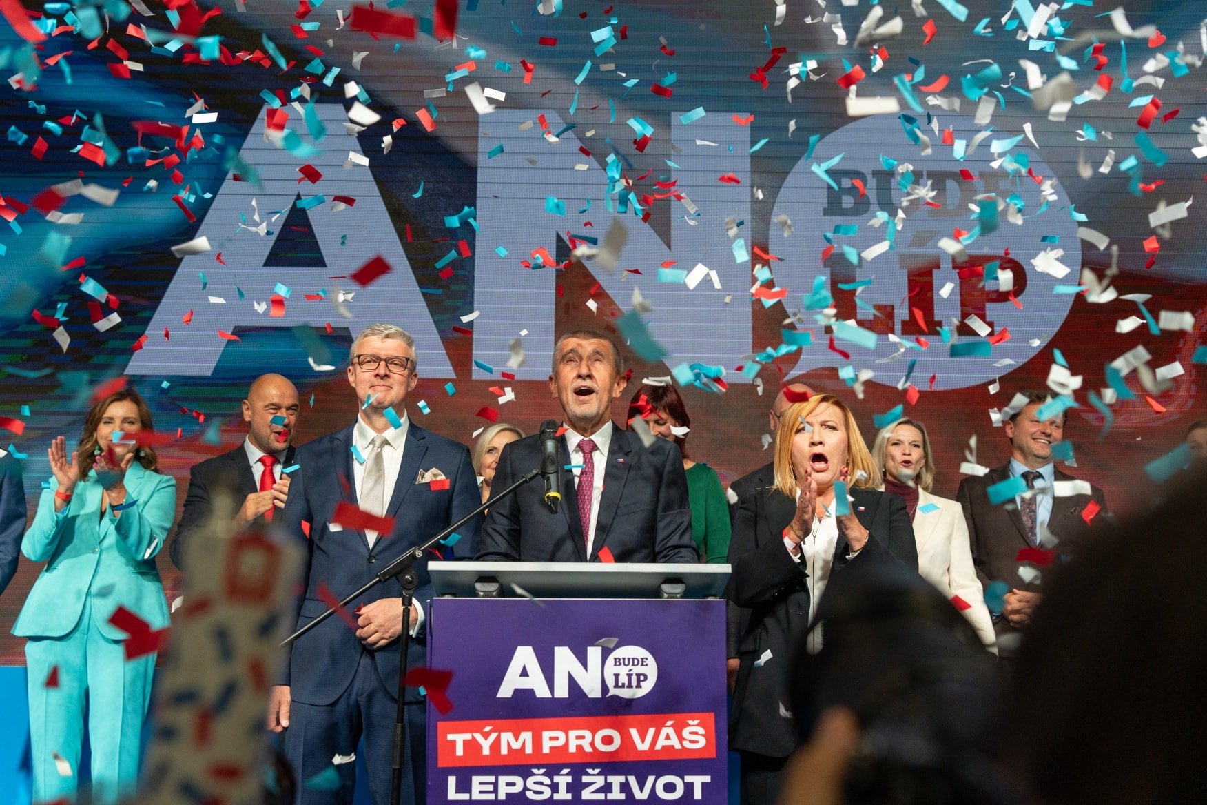Analiză: În Cehia, un guvern minoritar cu sprijinul a două formațiuni extremiste se profilează, în timp ce populistul Andrej Babis și partidul său, ANO 2011, domină alegerile parlamentareea noastră”
