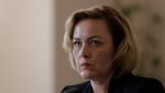 Sora fostului ministru PSD de Interne Carmen Dan, reținută în cazul unei înșelăciuni cu prejudiciu de 1,3 milioane de euro; Carmen Dan, audiată la Parchet: “Nu aveam o relație apropiată”ea noastră”
