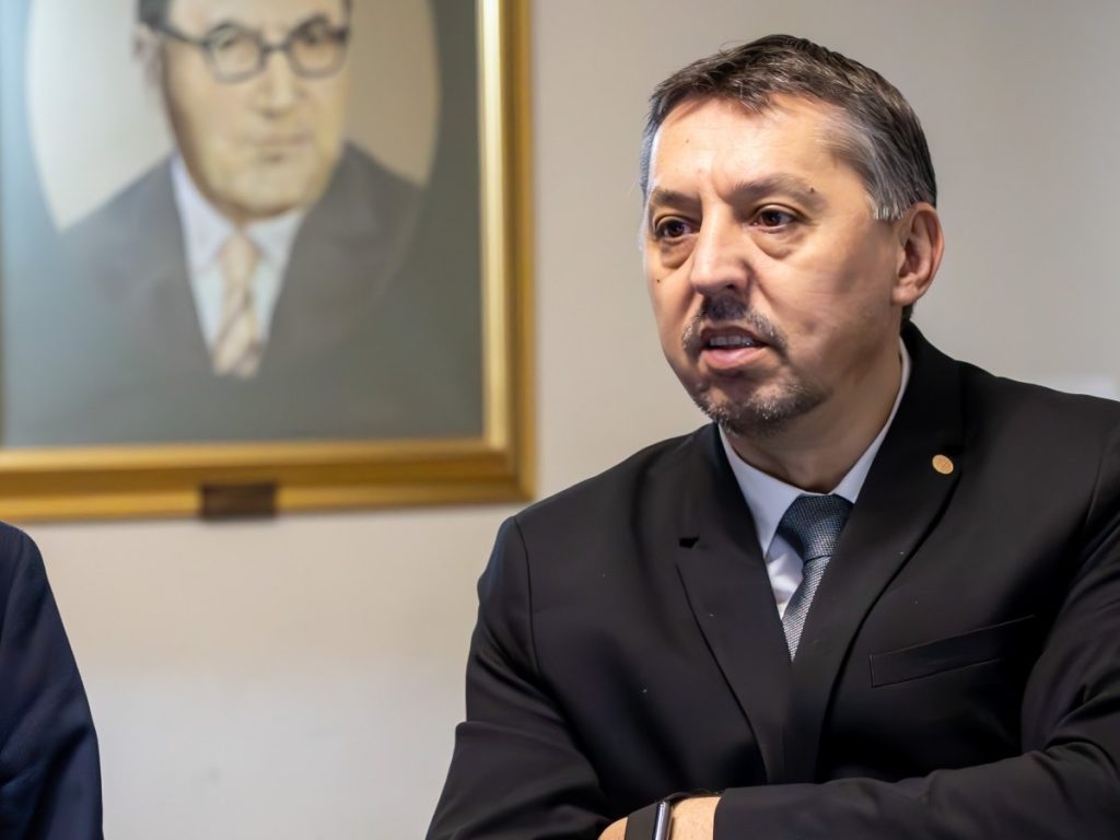 Ministrul Educației afirmă că rectorii universităților nu ar trebui să fie implicați în partide politice sau să ocupe funcții de conducere în acestea