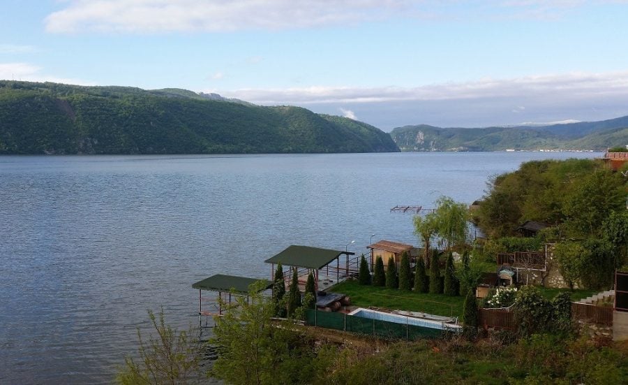 Debitul Dunării la frontieră în reducere, ajungând la 2.200 mc/s; media lunii octombrie, 3.850 mc/sea noastră”