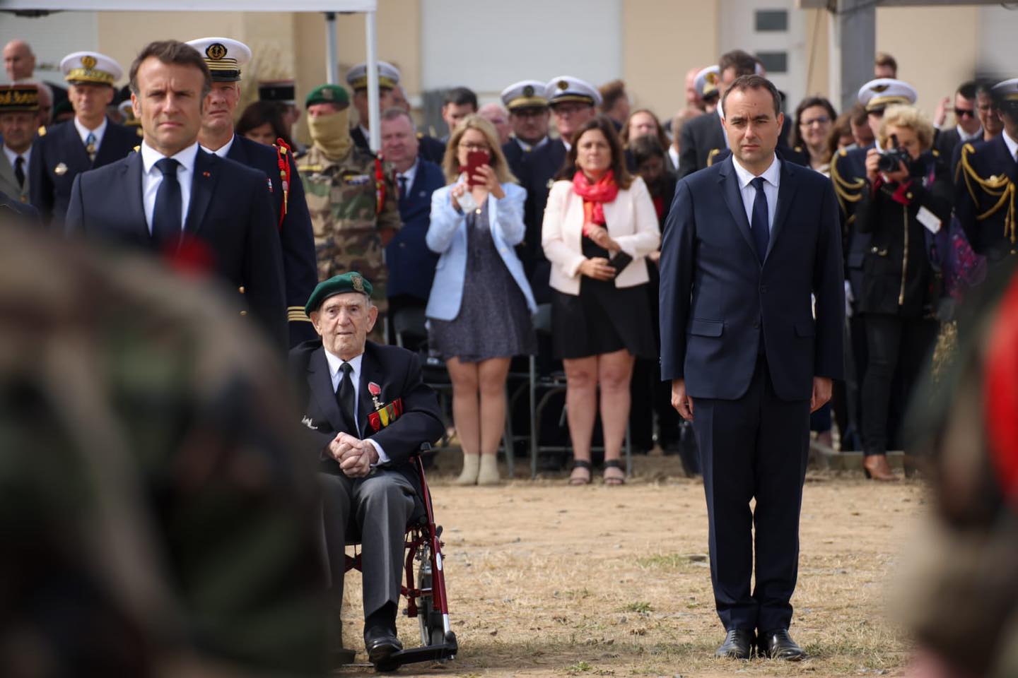 Emmanuel Macron numește din nou premier pe Sébastien Lecornu după o criză politică de cinci zile cauzată de demisia surprinzătoare a acestuia la Parisea noastră”