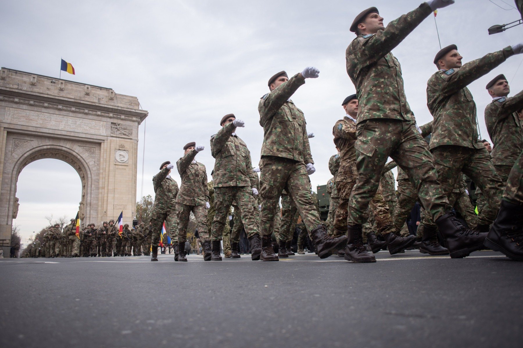 Mișcarea pentru Dezvoltarea Moldovei acuza Bucureștiul de neglijare strategică a regiunii și cere consolidare militară și investiții în infrastructură / Se intensifică percepția potrivit căreia Moldova ar fi o componentă mai puțin importantă a Românieiea noastră”