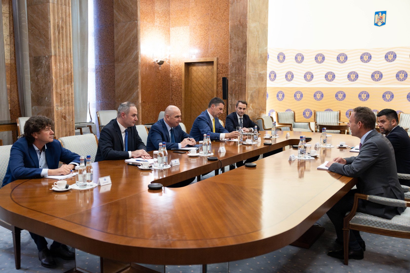 Discuții despre integritatea funcționarilor publici și schimbări în Codul de Procedură Penală în cadrul ședinței de guvern de joiea noastră”