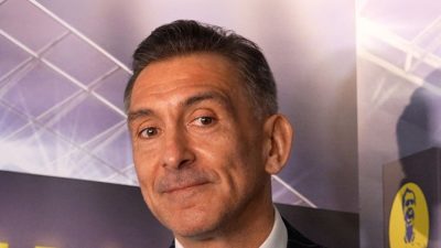 Ilie Dumitrescu comentează meciul crucial pentru FCSB: „Există o discrepanță considerabilă între echipe” – Opinia lui despre reacția lui Alibec după derby-ul cu Universitatea Craiova.