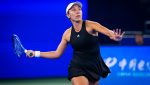 Pegula pune capăt seriei de victorii a lui Sabalenka la Wuhan și avansează în finală.