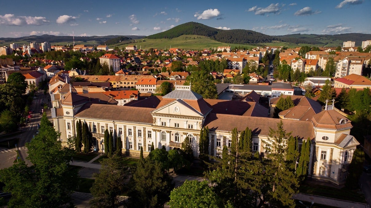 Primarul din Miercurea-Ciuc crede că întreruperea fondurilor pentru proiectele PNRR este o decizie greșităea noastră”