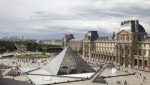 Muzeul Luvru din Paris a fost închis în urma unui furt.ea noastră”