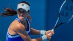 Transmisie video în direct: Sorana Cîrstea contra Jelenei Ostapenko, începe la 12:30, pe postul de televiziune dedicat sportului Digi Sport 1, marcând astfel prima apariție a sportivei române la turneul de tenis de la Wuhan.