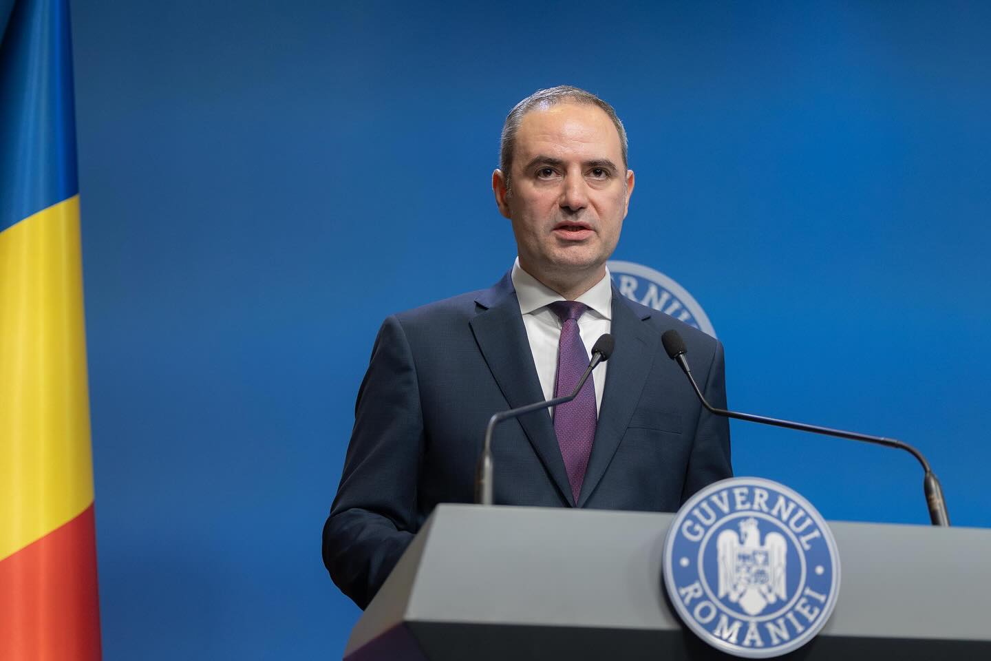 Nazare: Anticipăm cu optimism o decizie crucială de la agenția de rating S&P mâine seara.