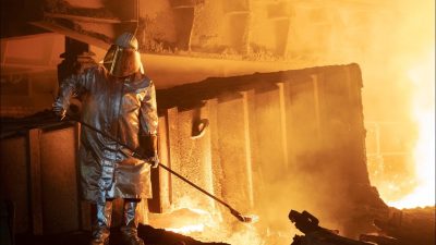UE planifică măsuri pentru susținerea industriei siderurgice și intenționează să propună creșterea tarifelor de import de oțel la 50%, conform unor informații din surse Reutersea noastră”