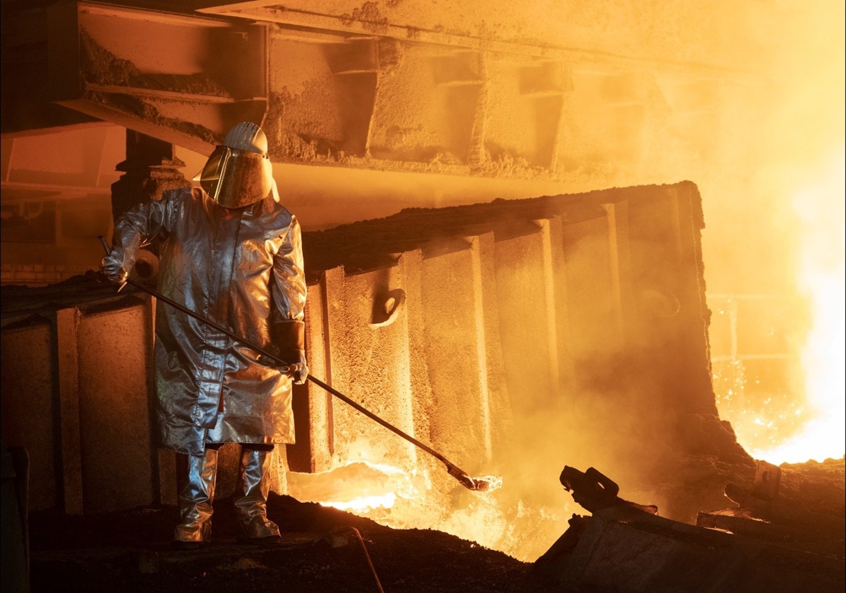 UE planifică măsuri pentru susținerea industriei siderurgice și intenționează să propună creșterea tarifelor de import de oțel la 50%, conform unor informații din surse Reutersea noastră”