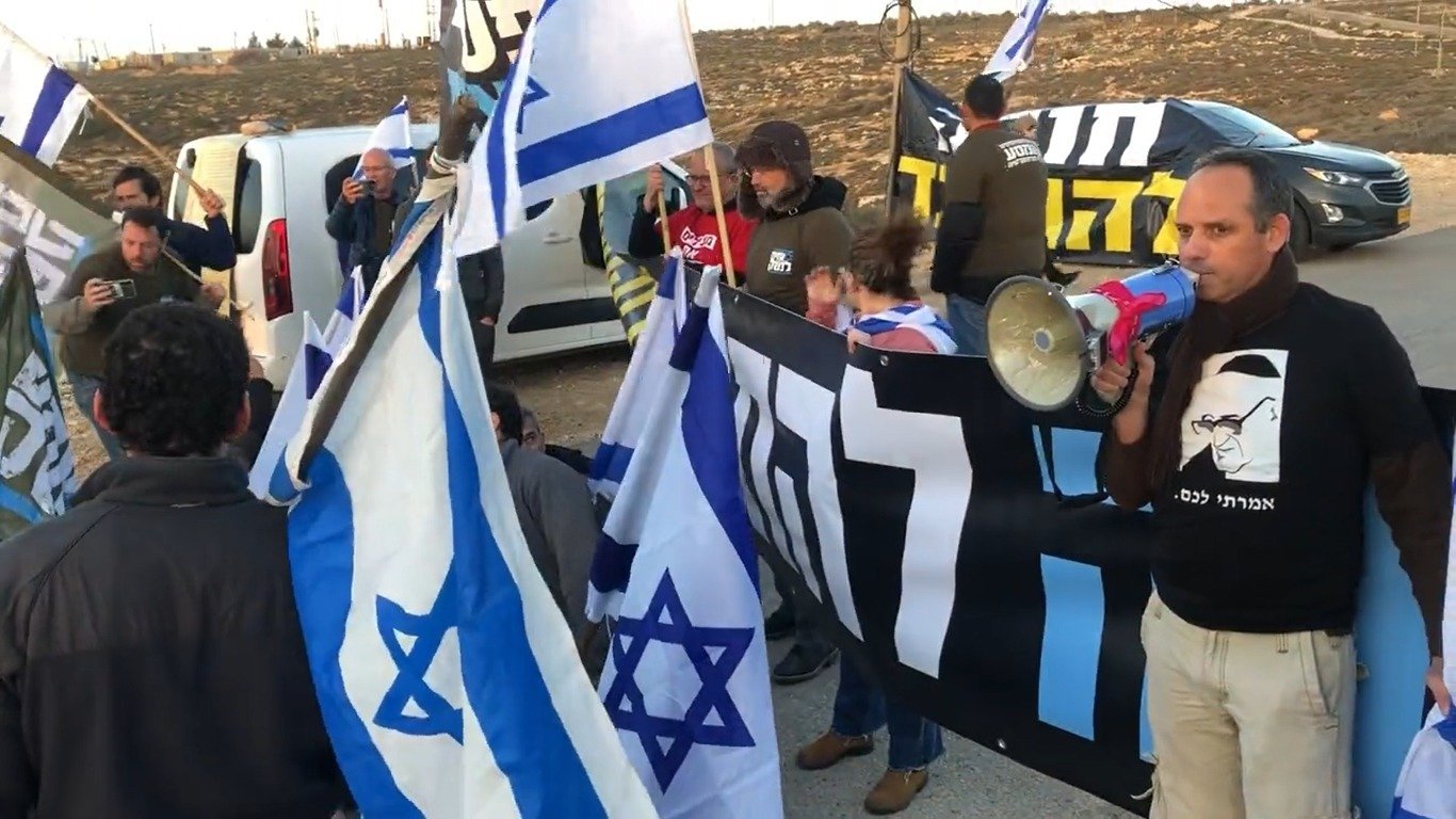 Israelul va elibera ostaticii luni dimineața, în timp ce fostul președinte american Donald Trump se îndreaptă spre Orientul Mijlociu pentru un summit despre Gazaea noastră”