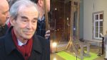 Sculptura funerară a lui Robert Badinter, promotor al abolirii pedepsei capitale și al legalizării homosexualității în Franța, a fost vandalizatăea noastră”
