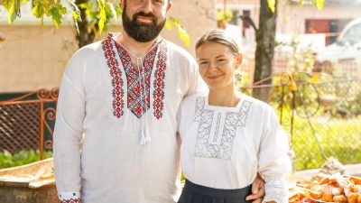 Biroul de povești ale micilor producători din Maramureș: Cum contribuie omul bun și produselor autentice, de la „Grădina din deal”, cu ingrediente naturale și rețete tradiționaleea noastră”