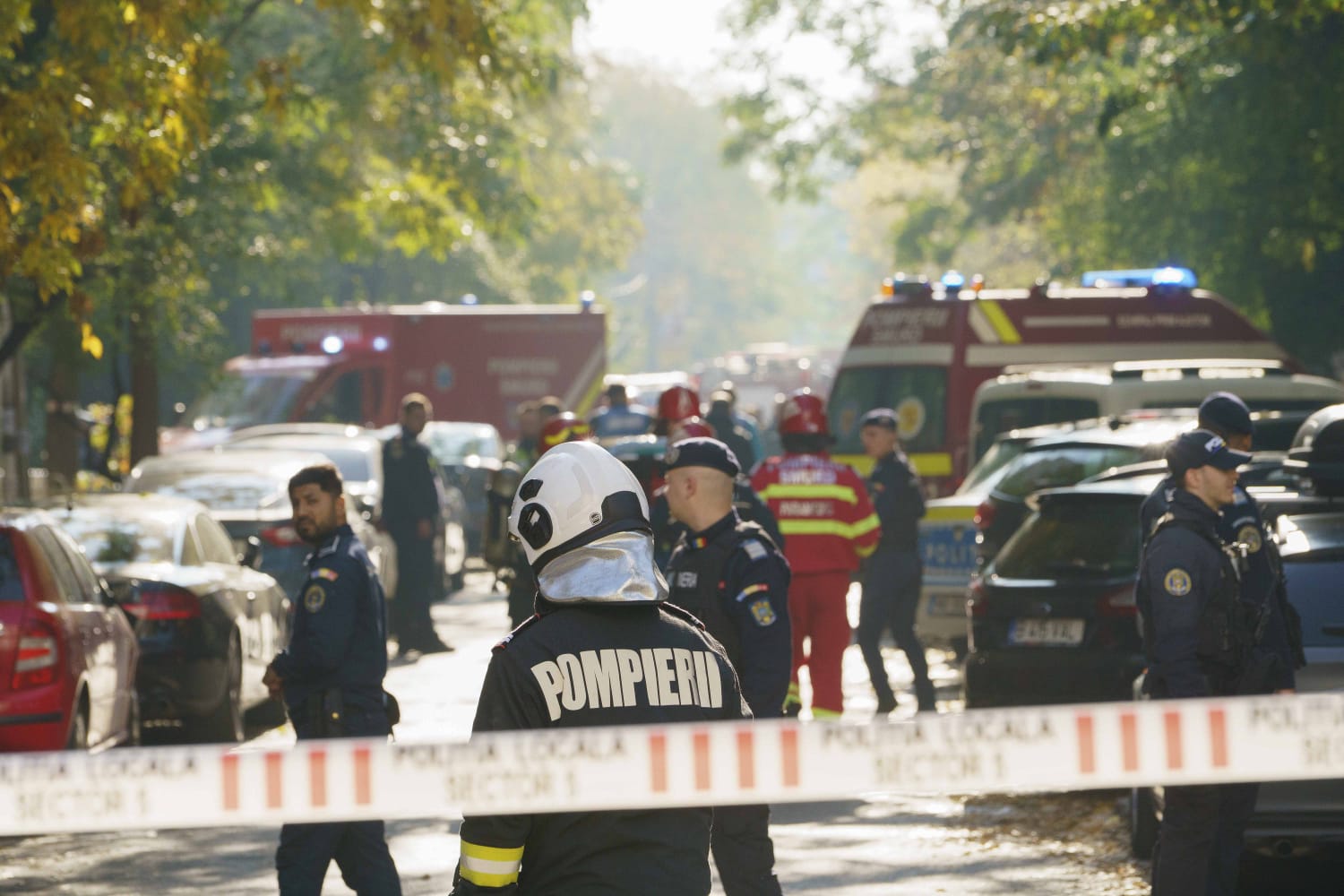 Primarul Capitalei anunță mutarea mașinilor din apropierea clădirii avariate în urma exploziei, către stațiile de autobuz din zonele Giurgiului și Alexandrieiea noastră”