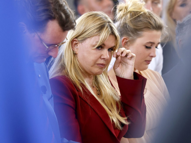 După doisprezece ani de la tragicul eveniment, legenda sportivă Michael Schumacher a arătat primul semn de recuperare după accidentul care i-a schimbat viața, apărând dovezi concretizate într-o îmbunătățire a stării sale de sănătate.