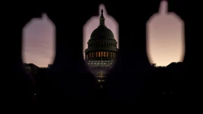 Blocajul guvernamental din SUA: Donald Trump și Congresul nu au reușit să ajungă la un acord pentru bugetul federal, afectând plata celor 2 milioane de militari americani până la finalul perioadei de oprire a activităților.ea noastră”