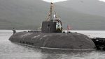 Submarinul rus Novorossiisk, echipat pentru lansarea rachetelor Kalibr, a fost observat ieșind la suprafață în apele de coastă ale Franței, fiind urmat de o fregată a marinei francezeea noastră”