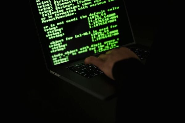 Costul mediu al unei breșe de securitate cibernetică se apropie de 4,5 milioane de dolari; aproape 90% dintre companii intenționează să majoreze investițiile în criptare, conform unui raport IBMea noastră”