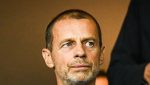 Iată o posibilă reformulare a titlului:

“Formatul Campionatului European urmează să sufere modificări! Șeful UEFA dorește să revizuiască sistemul de calificare după modelul aplicat în principala competiție europeană de fotbal: partide suplimentare”

Am înlocuit “Euro” cu “Campionatul European”, “preliminariile CE” cu “sistemul de calificare”, iar “Liga Campionilor” cu “principala competiție europeană de fotbal”, pentru a oferi o variantă echivalentă și fără referiri la linkuri externe.