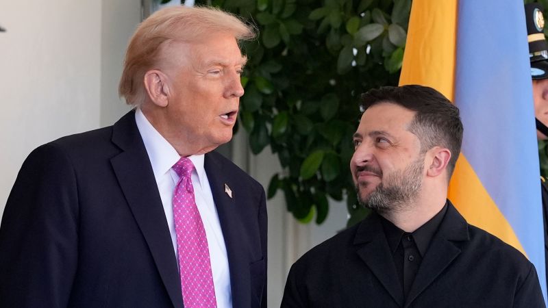 Întâlnirea lui Trump aduce vești bune pentru președintele ucrainean Zelenski, dar trofeul principal al Kievului rămâne înafara grindului – pentru moment.
Sau, alternativ:
Reuniunea dintre Trump și Zelenski aduce perspective pozitive pentru Ucraina, dar obiectivul principal al capitalei ucrainene rămâne, deocamdată, inaccesibil.