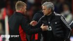 Antrenorul Newcastle, Eddie Howe, il considera pe Jose Mourinho, fostul sau si al lui Benfica, un vizionar in lumea fotbalului.