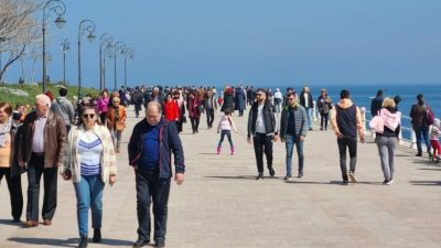 Eurobarometru: Încrederea în Uniunea Europeană se intensifică, iar optimismul pentru viitorul blocului comunitar crește / Costul vieții și inflația continuă să fie cele mai importante preocupări ale cetățenilorea noastră”