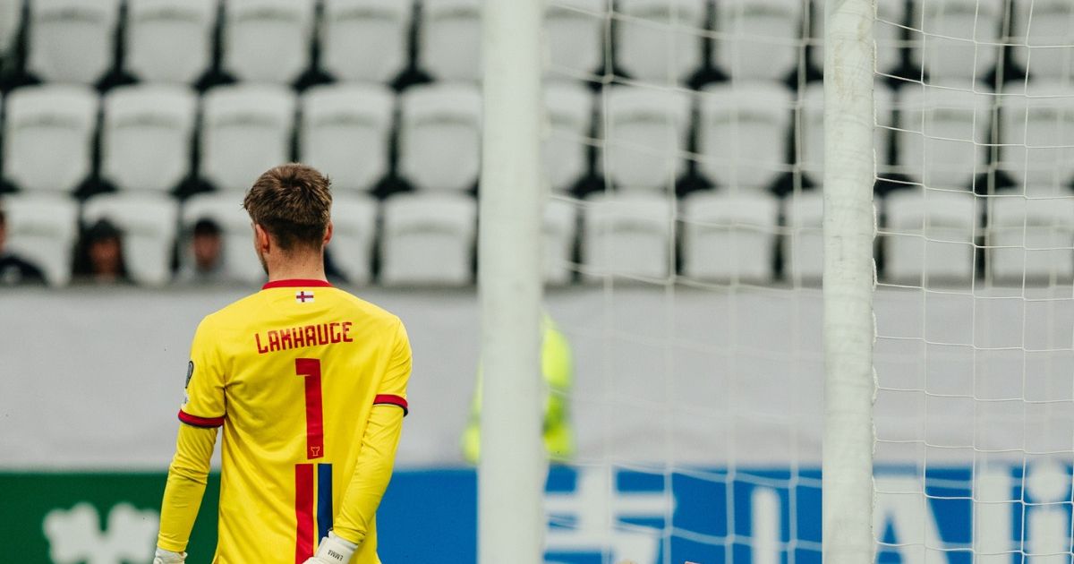 Dezamăgire(dtoare) în calificările pentru Campionatul Mondial de Fotbal 2026. Înfuriați după înfrângerea umilitoare în fața Insulelor Feroe, care a pus în pericol șansele de a ocupa primul loc: “Acest lucru nu poate fi acceptat! Este inadmisibil!”