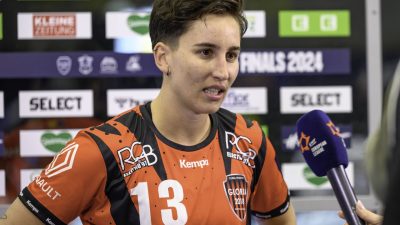 Gloria Bistrița, învinsă categoric de echipa maghiară Gyor în Liga Campionilor de handbal feminin