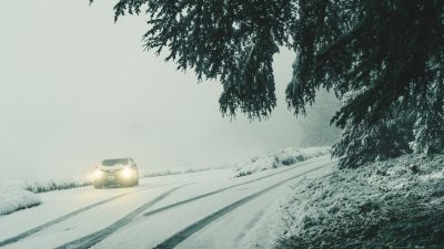 Alertă portocalie de ninsori masive în zonele montane ale județelor Caraș-Severin, Gorj, Vâlcea, Hunedoara, Alba, Sibiu și Brașovea noastră”