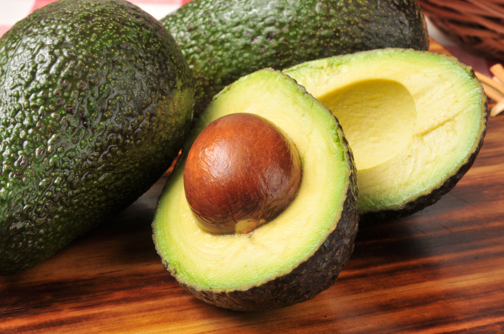 Cât avocado este recomandat să consumăm zilnic? Specialist: „Nu trebuie să exagerez, chiar dacă este un aliment sănătos, este foarte caloric” / Alte alimente sănătoase, dar de consumat cu măsurăea noastră”