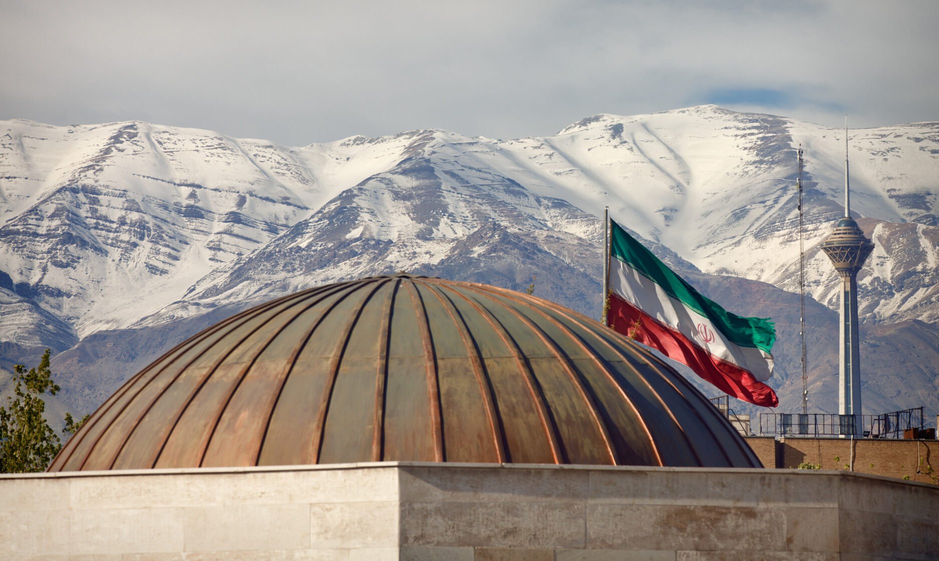 Iranul adopta o lege care intensifică sancțiunile pentru spionaj în favoarea Israelului și a SUAea noastră”