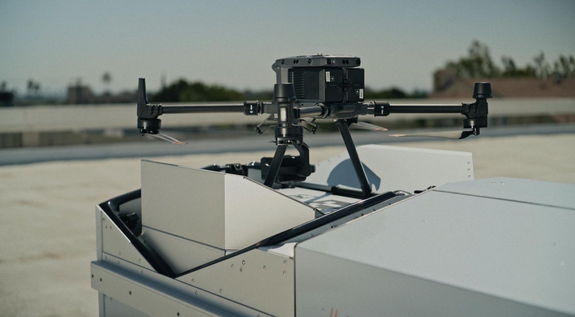 Moșteanu despre SAFE: Ne concentrăm pe aducerea capacităților industriale de apărare în România și colaborăm cu Ucraina pentru lansarea producției de drone pe teritoriul țăriiea noastră”