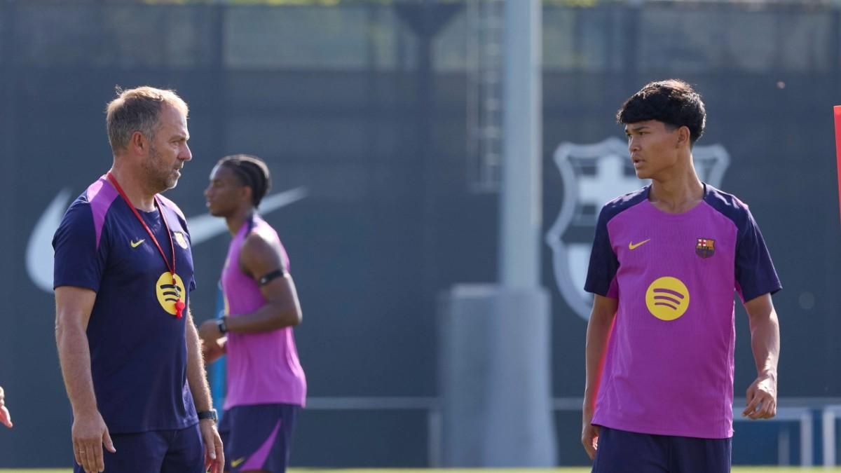 FC Barcelona jokingly tightens its grip on La Masia’s youngsters