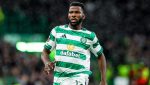 Echipa de start a lui Celtic, care va juca impotriva lui Dundee pe terenul Dens Park.

Sau alternativ:
Echipa initiala a lui Celtic, care va concura impotriva echipei Dundee pe stadionul Dens Park.

Sau inca o varianta:
Componenta initiala a echipei Celtic, care urmeaza sa joace impotriva echipei Dundee in cadrul unui meci pe terenul Dens Park.