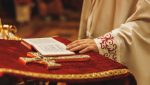 Iată o posibilă reformulare a titlului: “Următoarele mesaje sfinte și urări pline de binecuvântări pot fi trimise credincioșilor cu ocazia sărbătoririi Sfintei Parascheva pe data de 14 octombrie.”