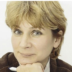 Iată o posibilă reformulare a titlului: “Democrația li se scapă printre degete lui Dan și Bolojan, în plină restaurație politică”