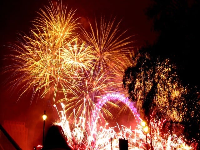 Un avion militar german, surprins de artificii de Revelion / Piloții au alertat de urgență turnul de control / Autoritățile militare și poliția desfășoară o anchetăea noastră”