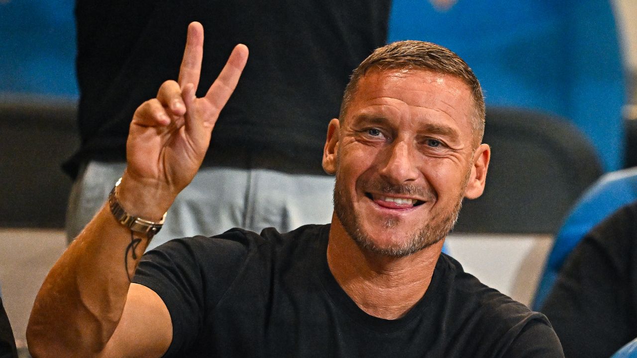 Francesco Totti: „Există un singur jucător de fotbal care mă impresionează cu adevărat, doar pe el îl observ”