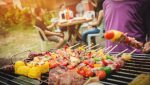 Impactul emisiunilor culinare de pe platformele sociale asupra obiceiurilor alimentare globale: utilizatorii se filmează în timpul meselor și gatitului, stimulând apetitul onlineea noastră”
