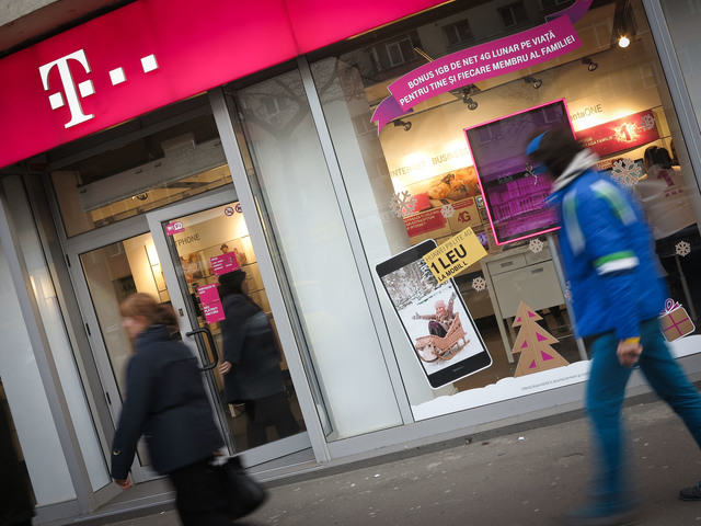 O nouă regulă pe piața telecomunicațiilor: Vodafone și Digi au preluat controlul asupra Telekom România, finalizând astfel o tranzacție majoră. Comunicat oficial către utilizatori.