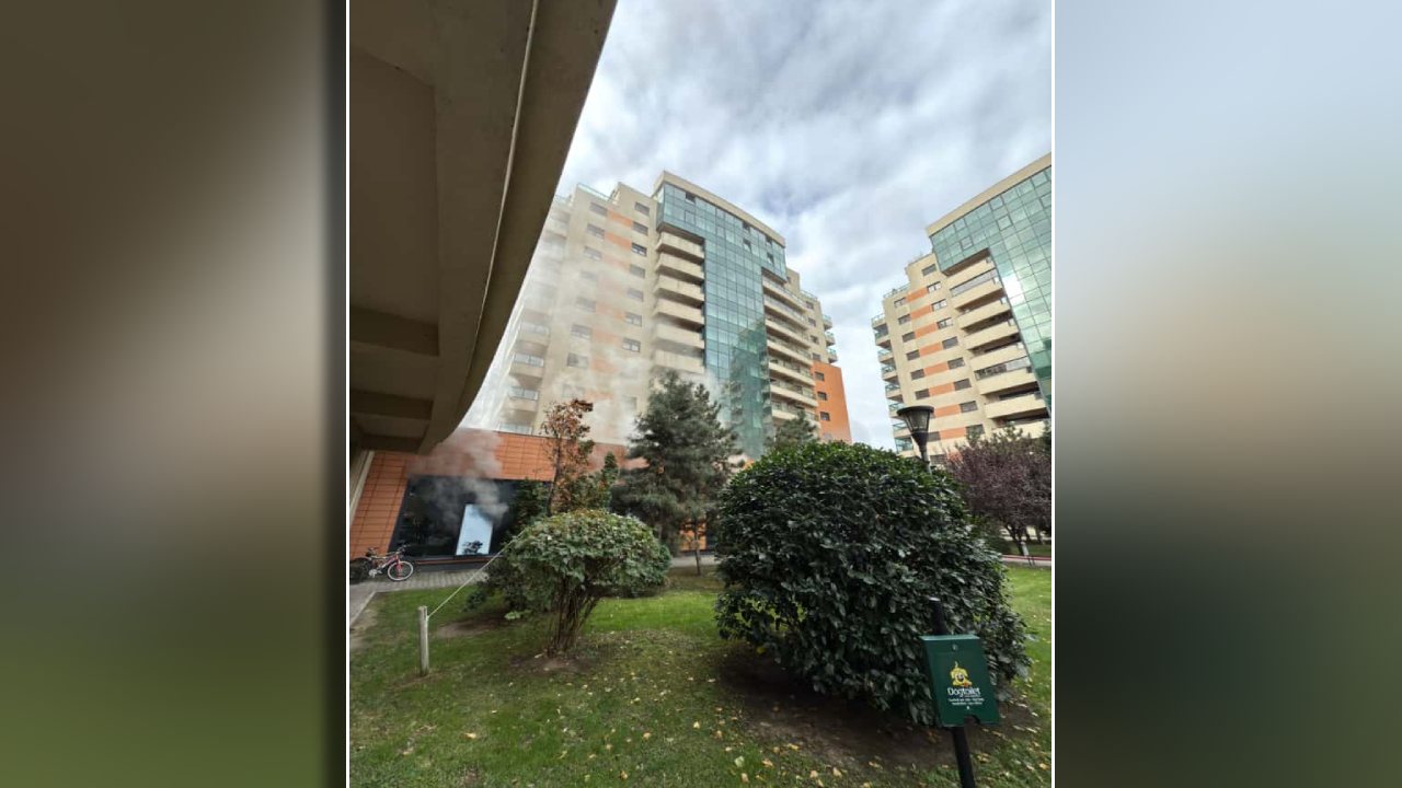 Un incendiu puternic a izbucnit la un hotel din București, generând cantități mari de fum. Locuitorii din sectorul șase au primit un avertisment urgent prin sistemul de alertare națională.