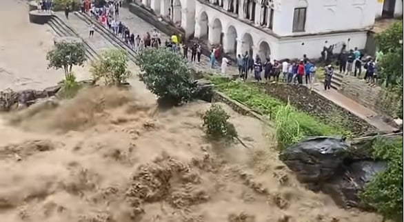 Cel puțin 22 de victime au pierdut viața în Nepal din cauza ploiilor torențialeea noastră”